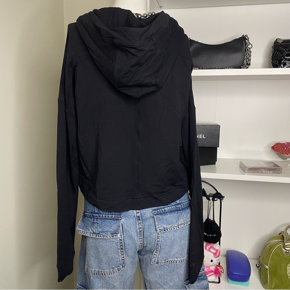 soft cropped basic hoodie - image 3